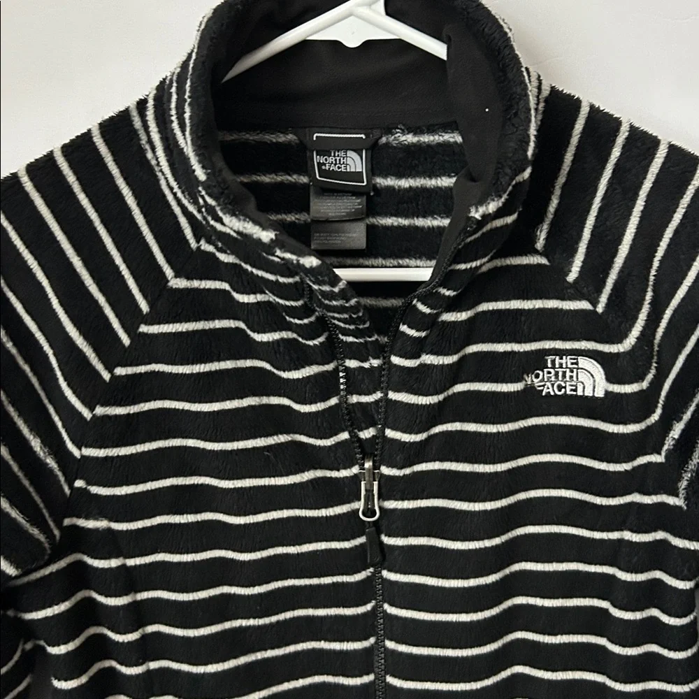 The North Face Women's Black and White Striped Fleece Full Zip Jacket Small P - Picture 3 of 7